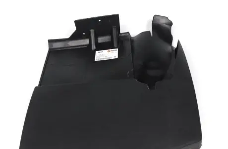 Брызговик задний, правый AUTOTECHTEILE 100 8850