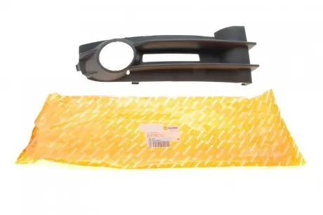 Вставка бампера под противотуманку VW Caddy III 04-пр. AUTOTECHTEILE 385 3019