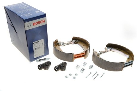 Компл. барабанных колодок с тормозными цилиндрами BOSCH 0 204 114 112 (фото 1)