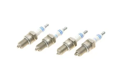 Свічка WR7DCE 0.8 4ШТ. BOSCH 0 242 235 909
