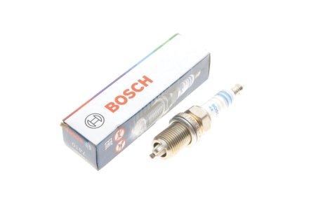 Свічка запалювання BOSCH 0 242 240 566