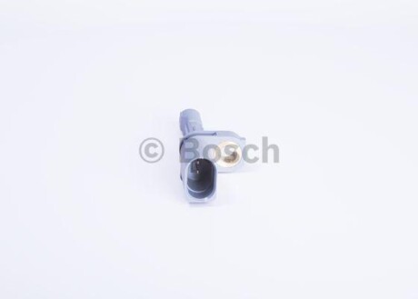 Датчик ABS, скорости оборотов колеса BOSCH 0 986 594 606