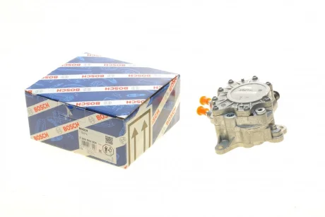 Насос вакуумний VW Golf V/Passat/Touran 2.0 TDI 03-10 BOSCH F 009 D02 804