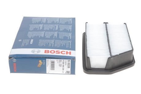 Фильтр воздушный BOSCH F 026 400 228