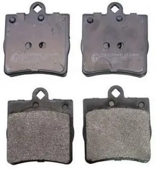 Гальмівнi колодки задні MB C-class (W202, W203), CLK-class (C208), E (W210), SLK-class (R170) 1.6-3.2 95- Denckermann B110446