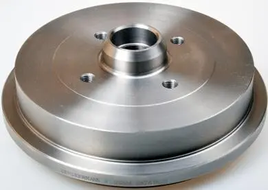 Тормозной барабан задний Audi 80/Seat Arosa,Cordoba,Ibiza II,Toledo/Skoda Favorit/VW Caddy II/VW Golf III/Polo 1.0-2.3 79- Denckermann B140024