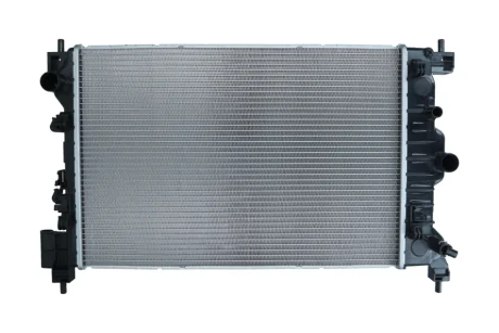 Радиатор охлаждения KAMOKA 7700024