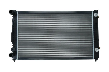 Радиатор охлаждения AUDI A4 94-01/A6 97-05/SKODA SUPERB I 01-08/VW PASSAT 96-05 KAMOKA 7705008