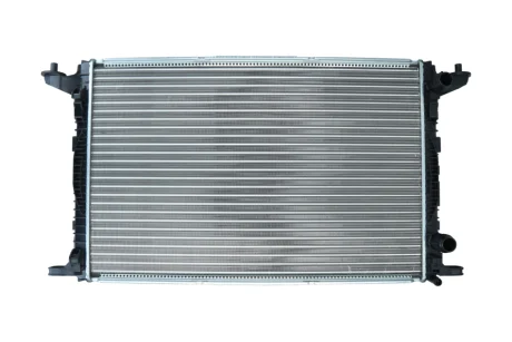 Радиатор охлаждения AUDI A4 15-/A5 16-/A6 18-/A7 18-/Q5 16-/Q7 15-19 KAMOKA 7705074