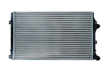 Радиатор охлаждения AUDI A3 03-13/SEAT ALTEA 04-/SKODA OCTAVIA II,III 04-13 KAMOKA 7705162