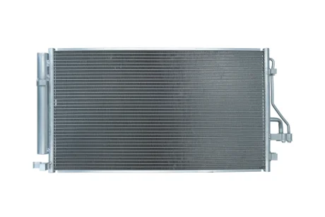 Радиатор кондиционера HYUNDAI IX35 09-15/TUCSON 14-15/KIA CARENS 13-/SPORTAGE 09- KAMOKA 7800073