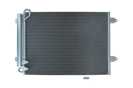 Радиатор кондиционера VW CC 11-16/PASSAT 05-14 KAMOKA 7800170