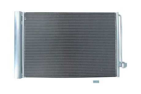 Радiатор кондицiонера BMW 5(E60,E61)03-11/6(E63,E64)03-11/7(E65,E66) 01-08 KAMOKA 7800174