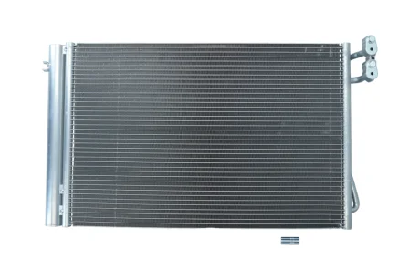 Радиатор кондиционера BMW 1(E81,E82,E87,E88)03-/3(E90,E91,E92,E93)04-/X1 09-15 KAMOKA 7800175
