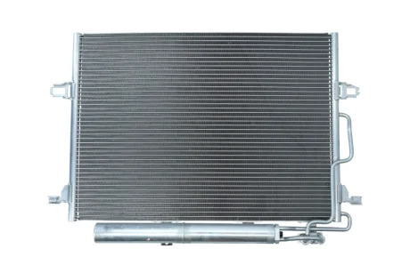 Радiатор кондицiонера MERCEDES CLS 04-11/KLASA E 02-11 KAMOKA 7800221