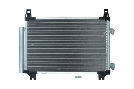 Радиатор кондиционера DAIHATSU CHARADE 11-/TOYOTA YARIS 05-11 KAMOKA 7800224