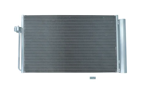 Радiатор кондицiонера BMW 5(E60,E61)03-10/6(E63,E64)07-10/7(E65,E66) 02-08 KAMOKA 7800237