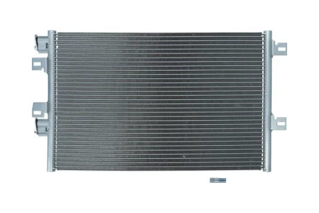 Радiатор кондицiонера DACIA SOLENZA 03-/NISSAN KUBISTAR 03-09/RENAULT KANGOO 01-09 KAMOKA 7800287