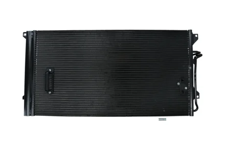 Радiатор кондицiонера з осушувачем AUDI Q7 06-15/PORSCHE CAYENNE 02-10/VW TOUAREG 02-10 KAMOKA 7800320