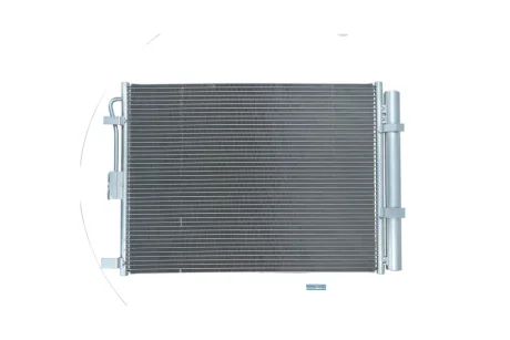 Радiатор кондицiонера HYUNDAI AVANTE 10-/I30 11-/KIA CEED 12-18/CERATO 13- KAMOKA 7800325