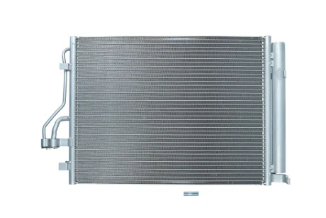 Радiатор кондицiонера HYUNDAI IX35 09-15/KIA CARENS 13-/SPORTAGE 10-15 KAMOKA 7800327