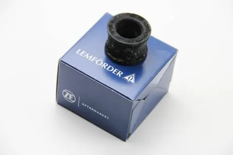Втулка стабілізатора гумова LEMFORDER 17682 02