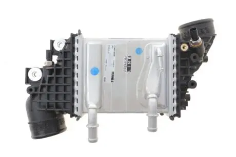 Радіатор інтеркулера MAHLE / KNECHT CI 663 000P