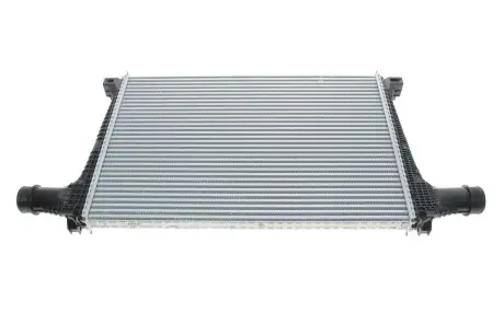 Радіатор інтеркулера MAHLE / KNECHT CI 711 000P