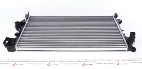 Радіатор охолодження MAHLE / KNECHT CR 8 000S