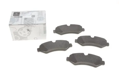 Тормозные колодки MERCEDES-BENZ 9104207300