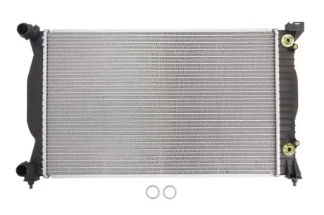 Радиатор охлаждения NISSENS 60305A