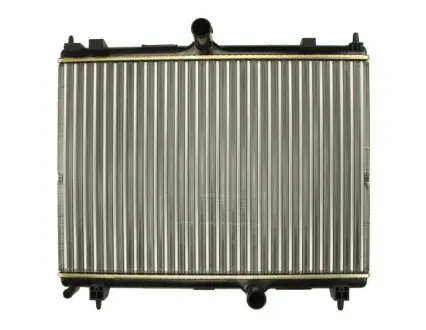 Радіатор охолоджування NISSENS 636009