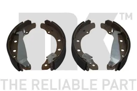 Комплект задніх барабанних колодок 200х40 Audi 80->89 Passat/Chery Amulet,Geely CK без ABS NK 2799520