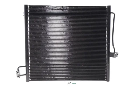 Радіатор кондиціонера (з осушувачем) MB GL-class (X164)/GLE (W166) 12-18 (OM642/OM651/M276/M278)(незначне пошкодження) NRF DSC_350080