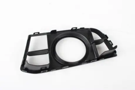 Решетка в бампер правая Polcar 20192752