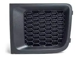 Решетка в бампере правая Polcar 34L127-2