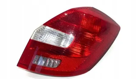 Фонарь задний Polcar 6915880E