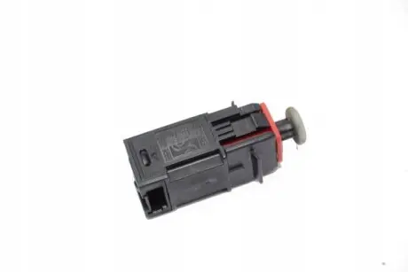 Перемикач стоп-сигналу Citroen Nemo 08- /Fiat Fiorino 07- /Opel Astra H/Corsa D/Vectra C/Peugeot Bipper 08- Polcar E13-0029