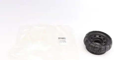 Подушка амортизатора (переднего) Trafic 01- RENAULT 8200904007