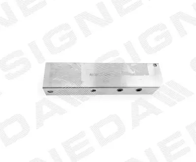 КРОНШТЕЙН УСИЛИТЕЛЯ ПЕРЕДНЕГО БАМПЕРА Signeda PBM43045BL