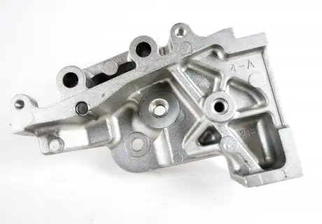 Кронштейн ролика натяжителя SUBARU 13156AA052