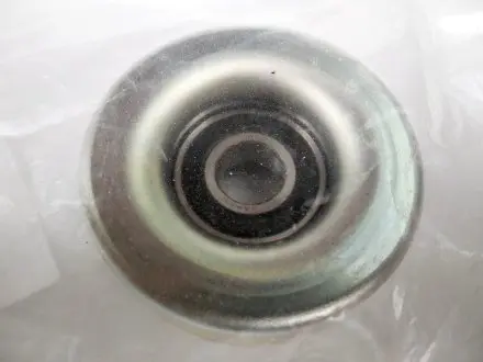 Ролик натяжний пас поліклиновий SUBARU 23770AA020 (фото 1)