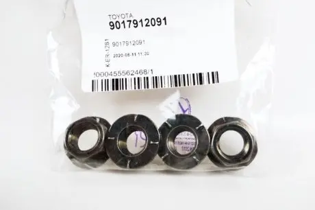 Гайка болта тяги розвальної поперечної задньої 84-08 TOYOTA/LEXUS 9017912091